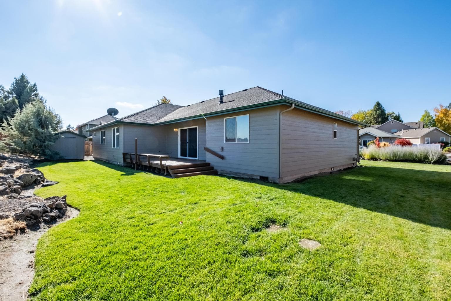 Photo of 3365 NE Stonebrook Loop 37 of 50