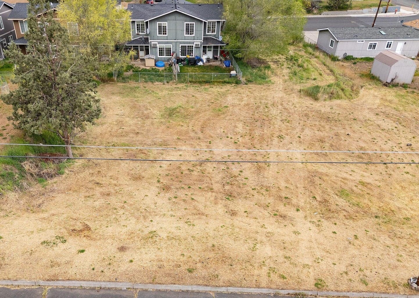 This area allows single family homes, duplexes, or manufactured homes, per the city.
