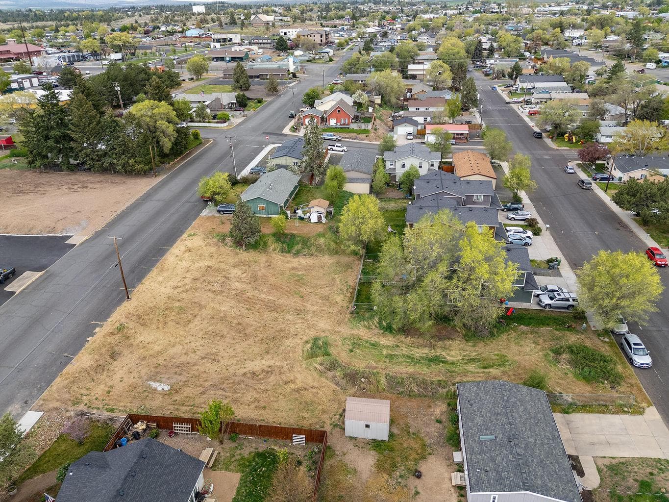 Photo of SW 2nd Street 17 of 36