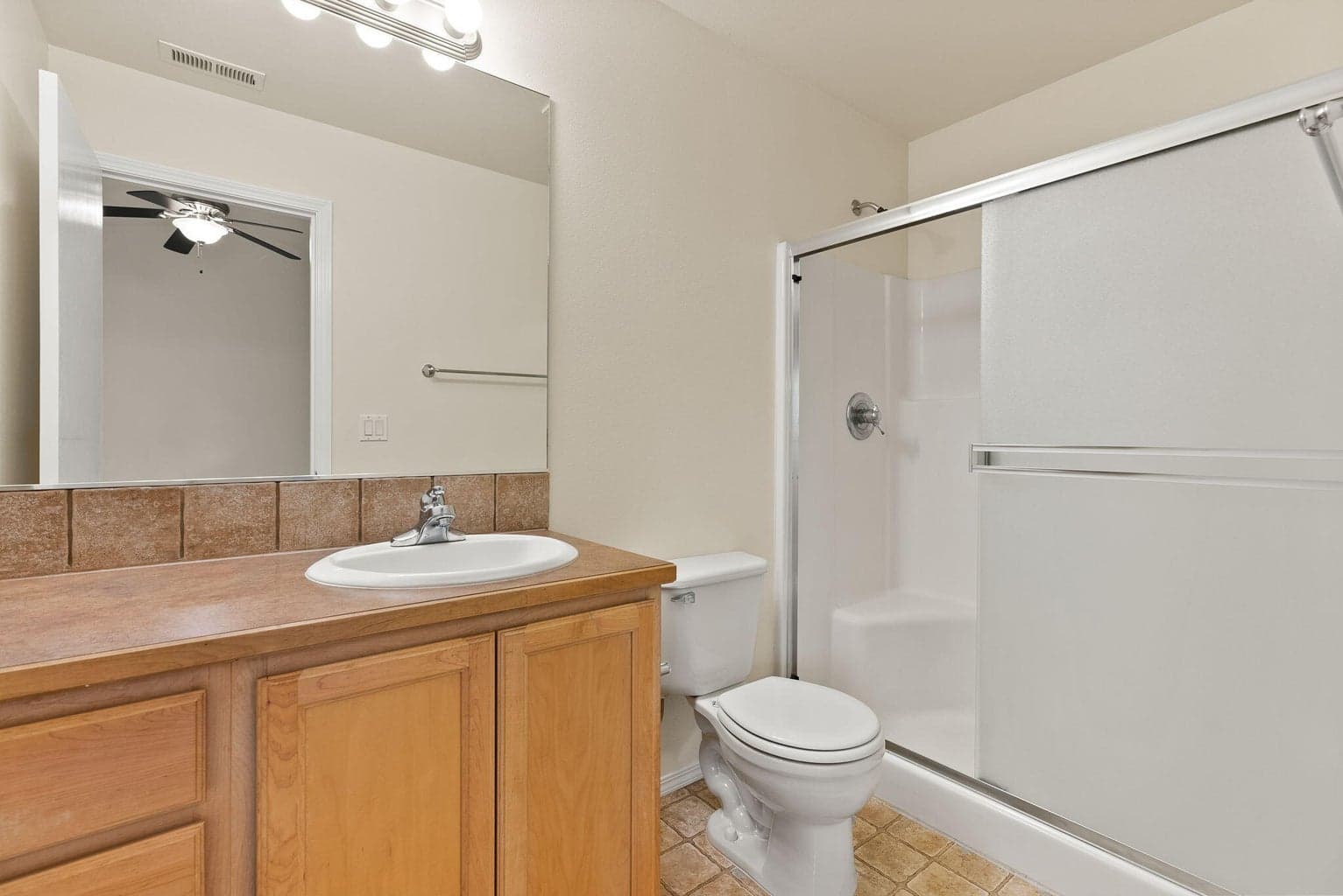 Photo of 20575 Conifer Avenue 23 of 36