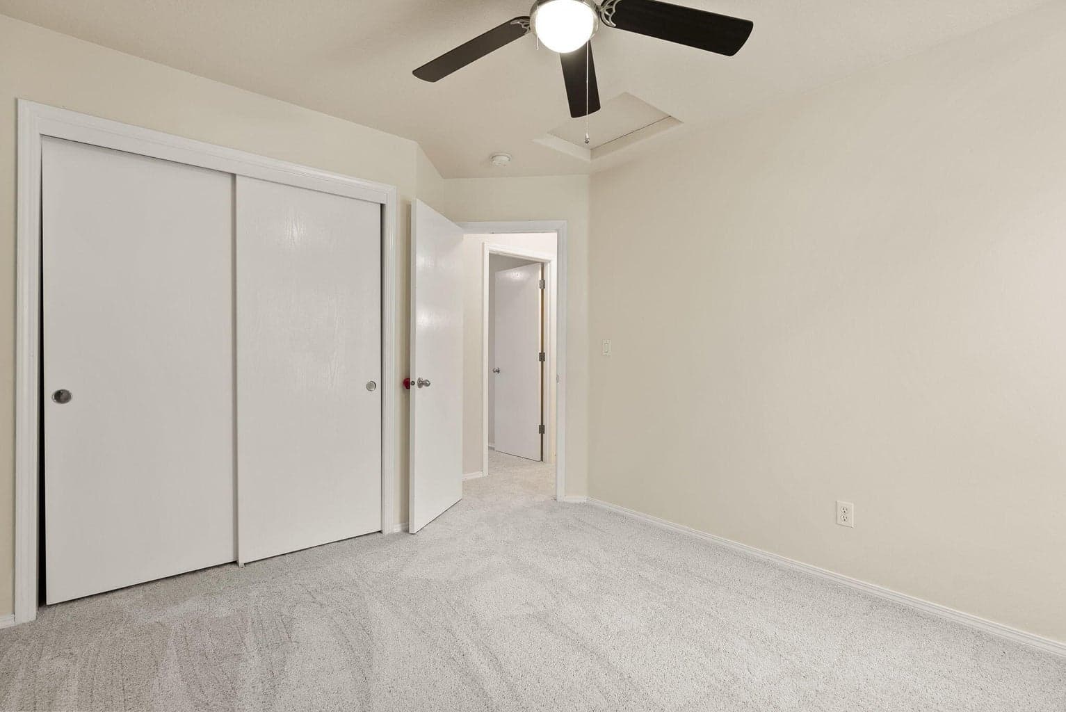 Photo of 20575 Conifer Avenue 25 of 36