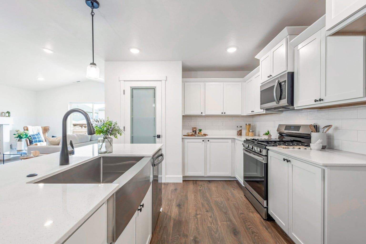 Photo of 1178 NW Varnish Avenue 8 of 24