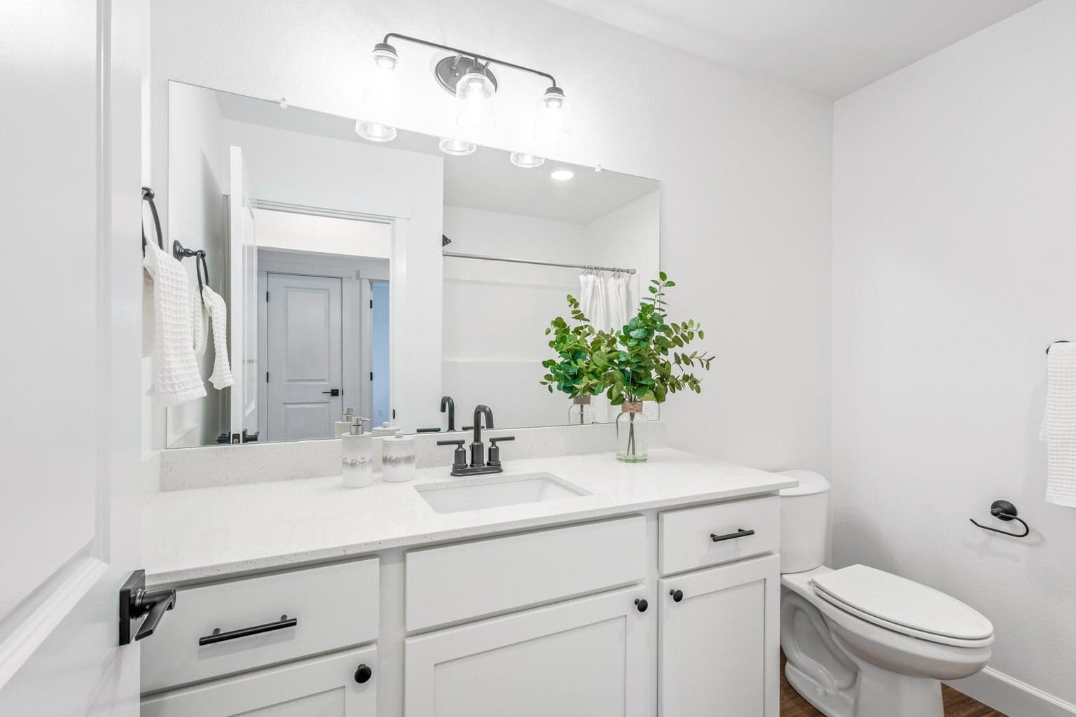 Photo of 1178 NW Varnish Avenue 20 of 24