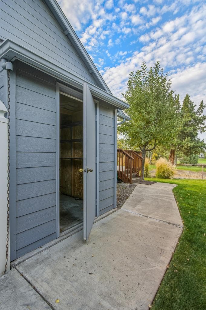 Photo of 4315 SW Ben Hogan Drive 49 of 52