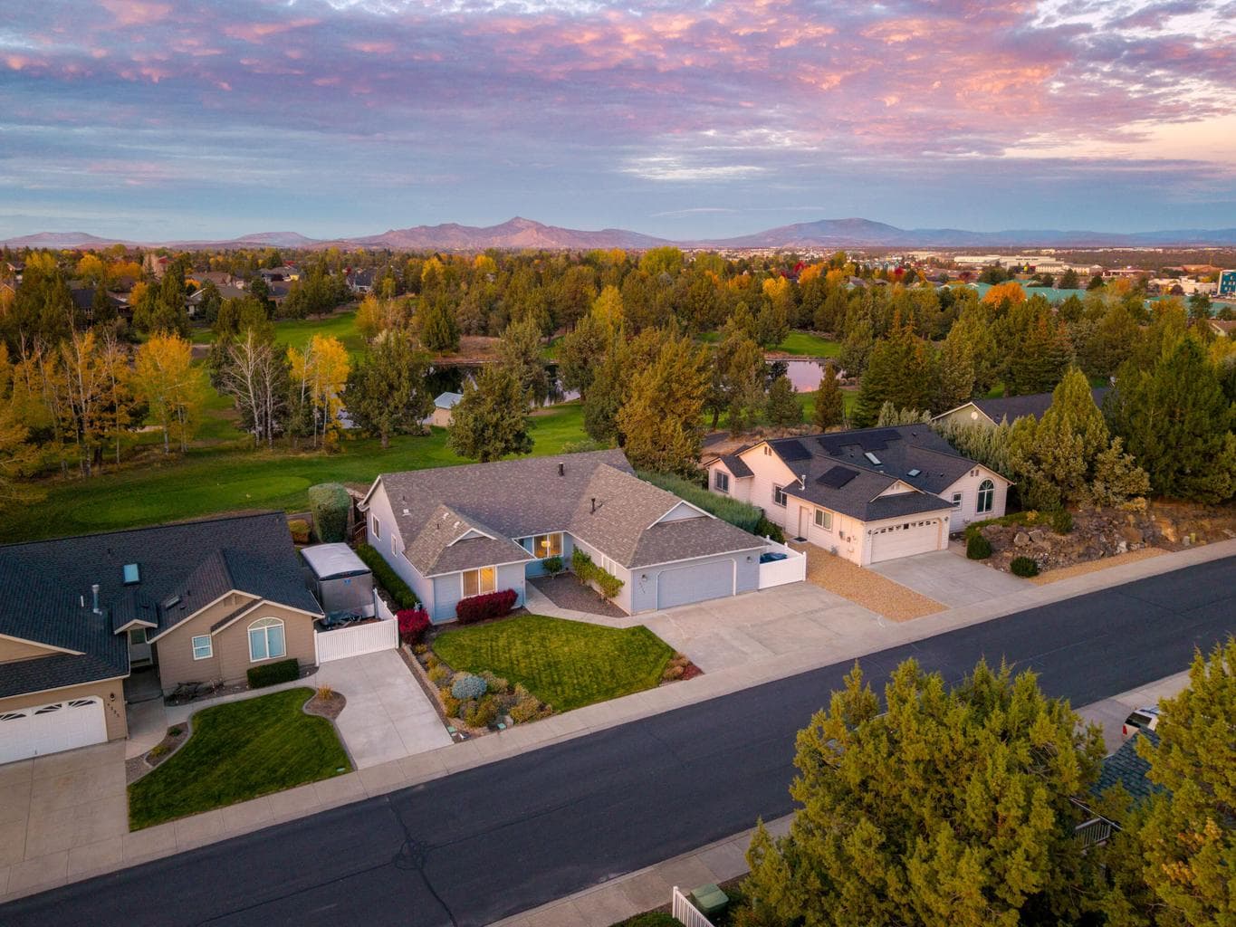 Photo of 4315 SW Ben Hogan Drive 36 of 52