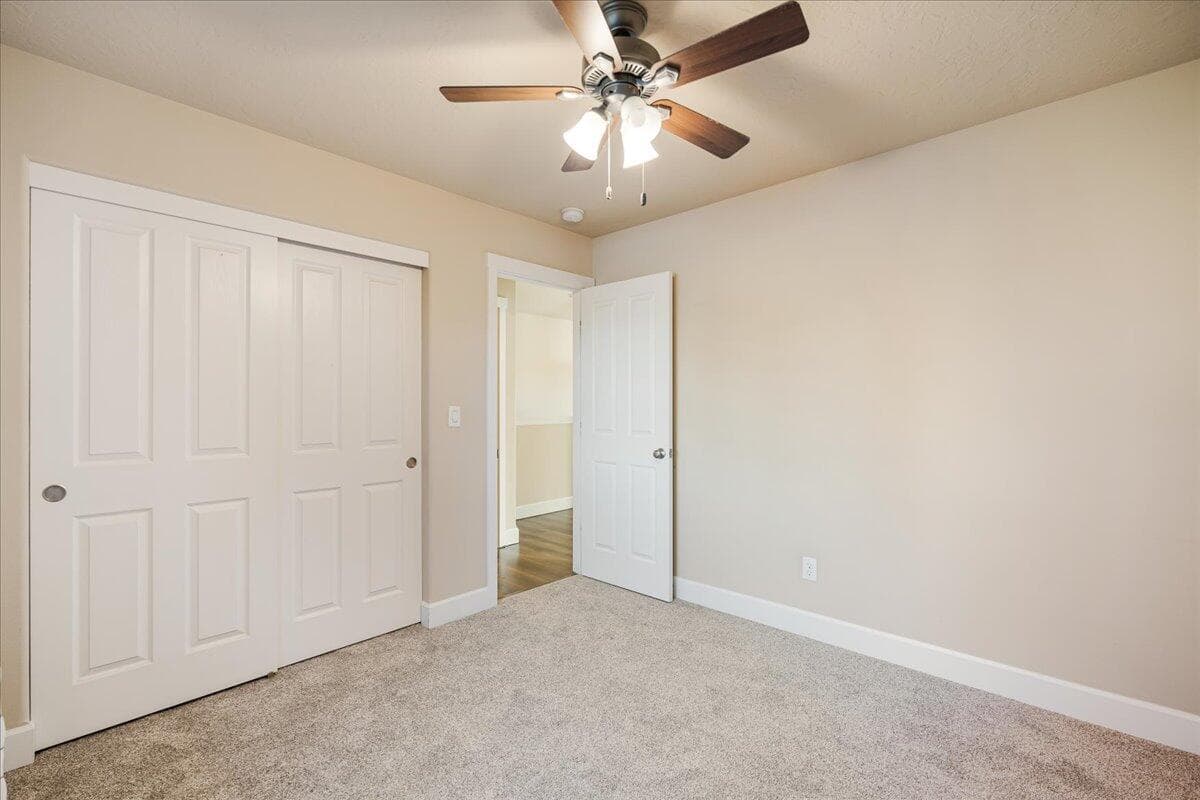 Photo of 21362 Livingston Drive 28 of 37