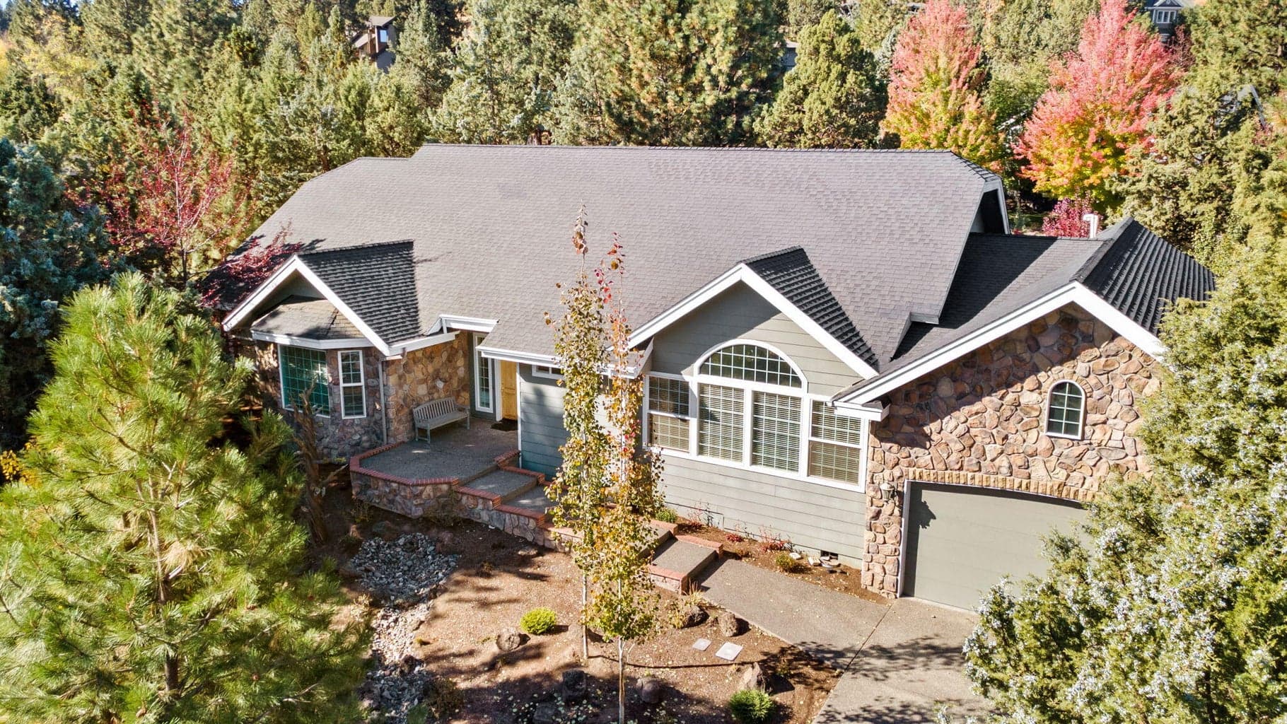 2975 Lucus, Bend, 97703