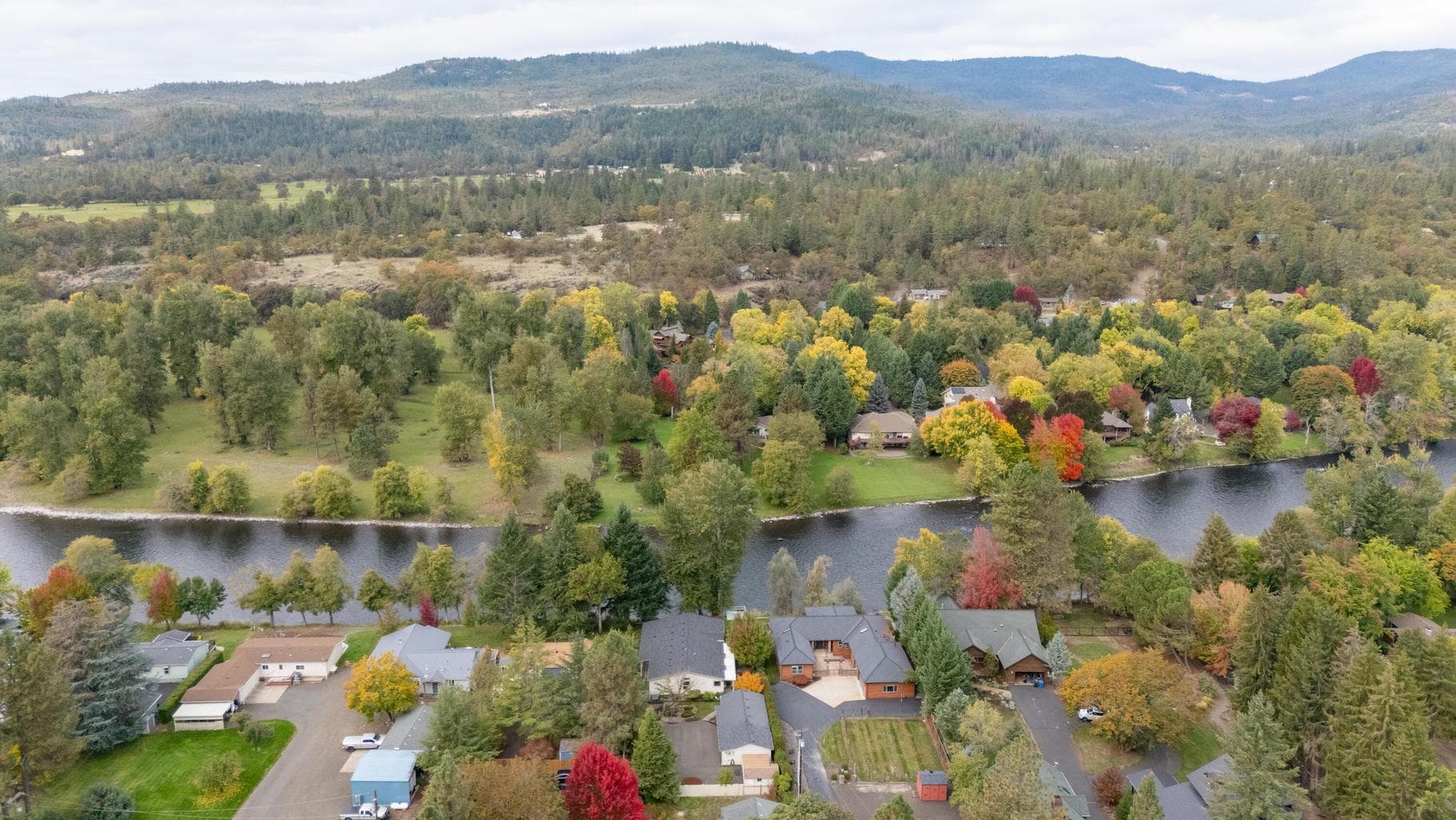 Photo of 20455 Highway 62 2 of 55