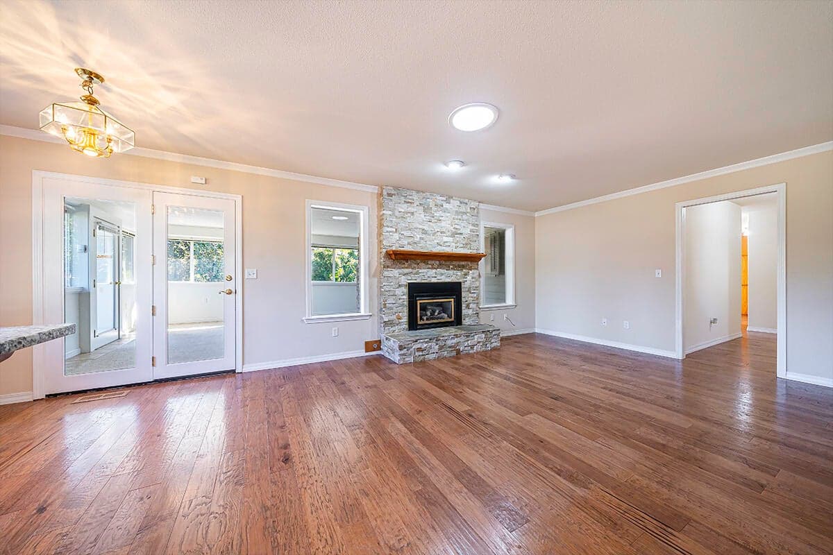 Photo of 938 Cypress Point 5 of 29