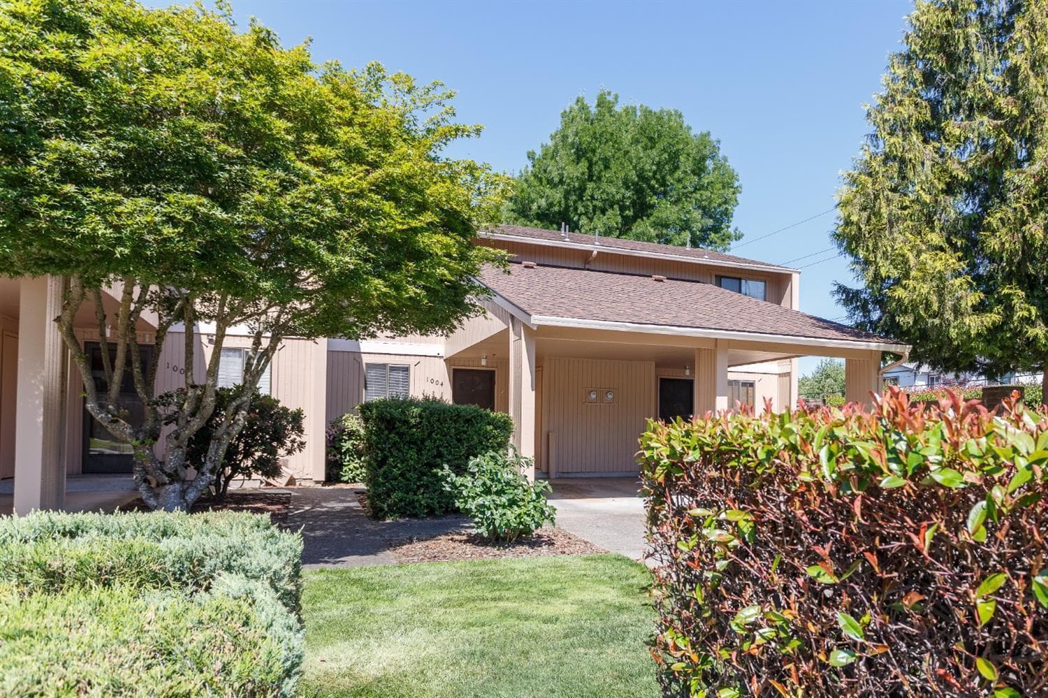 1004 Camelot, Grants Pass, 97526