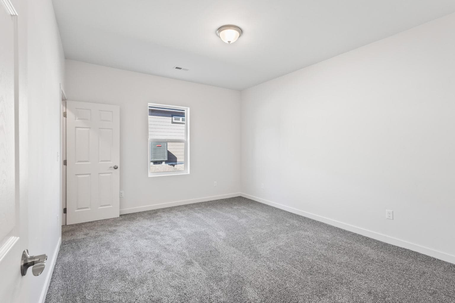 Photo of 147 SE 16th Street 27 of 44