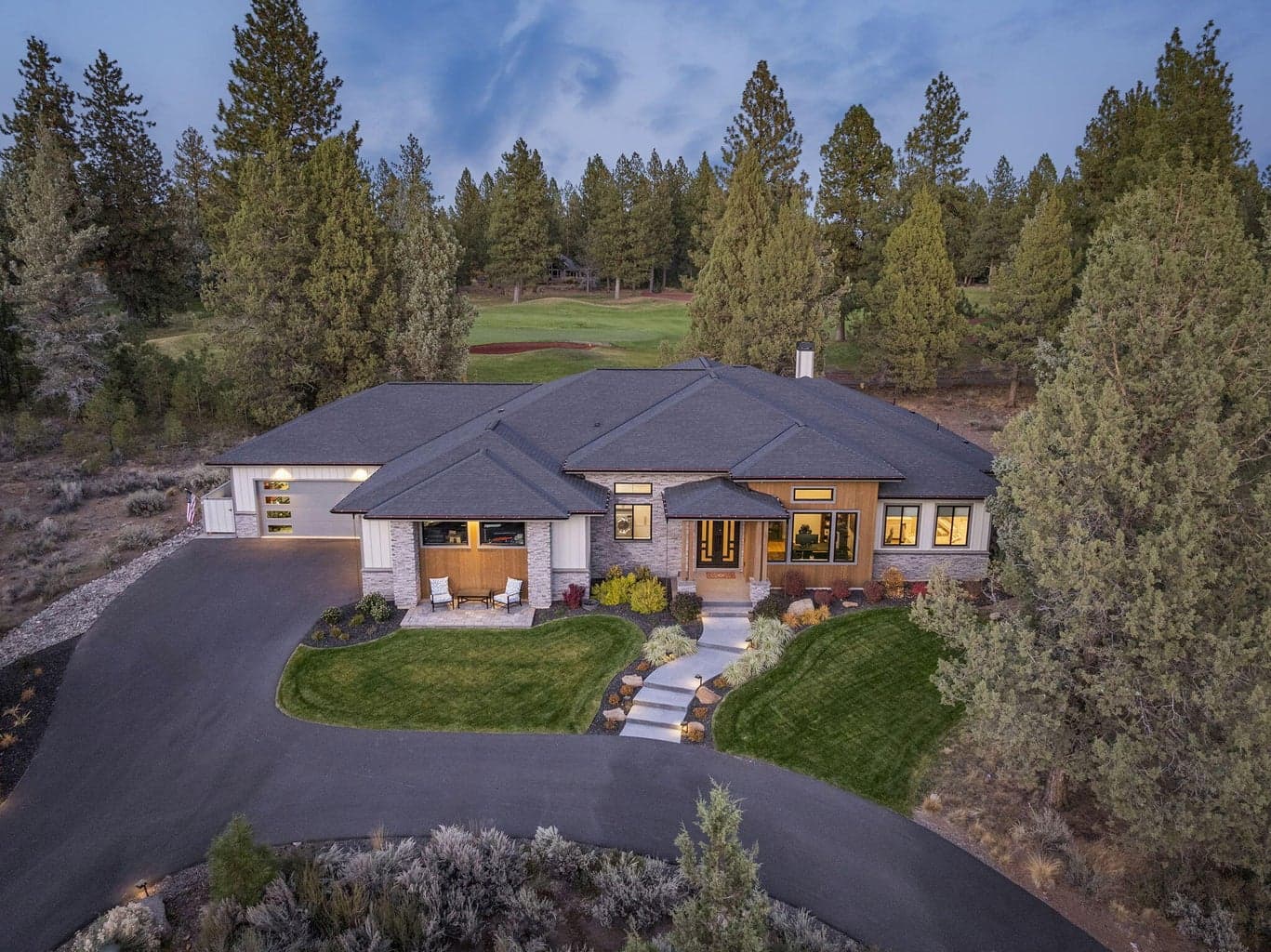 Photo of 16823 Royal Coachman Drive 9 of 104