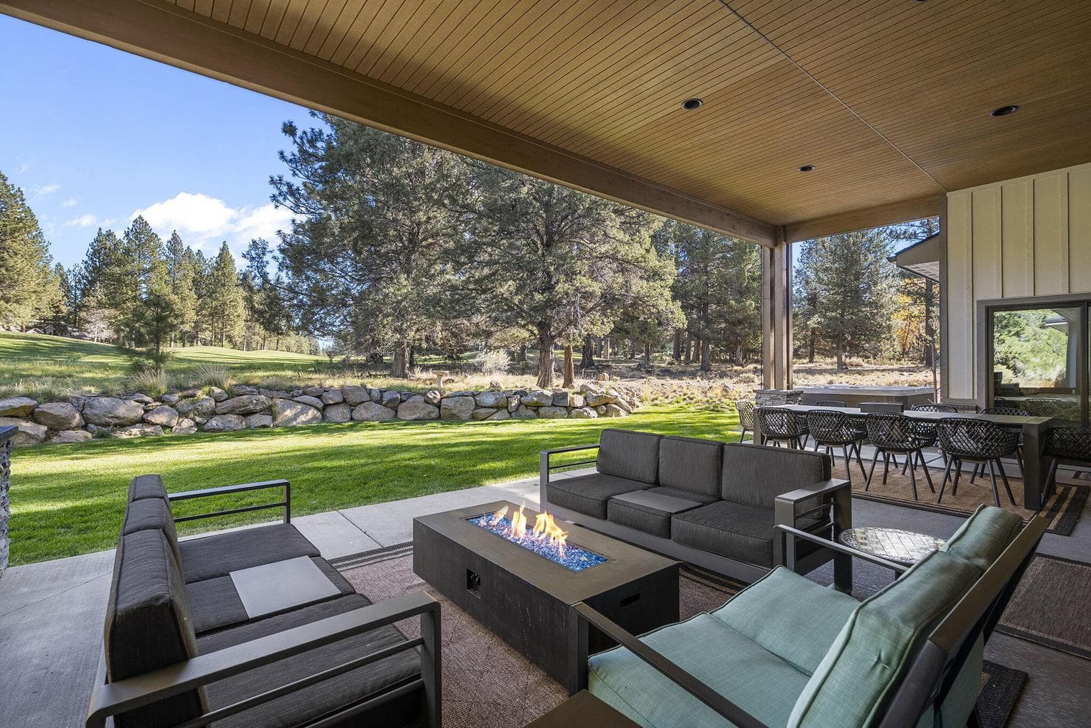 Photo of 16823 Royal Coachman Drive 55 of 104