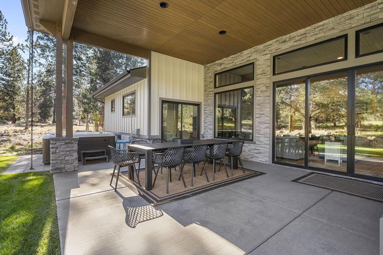 Photo of 16823 Royal Coachman Drive 57 of 104