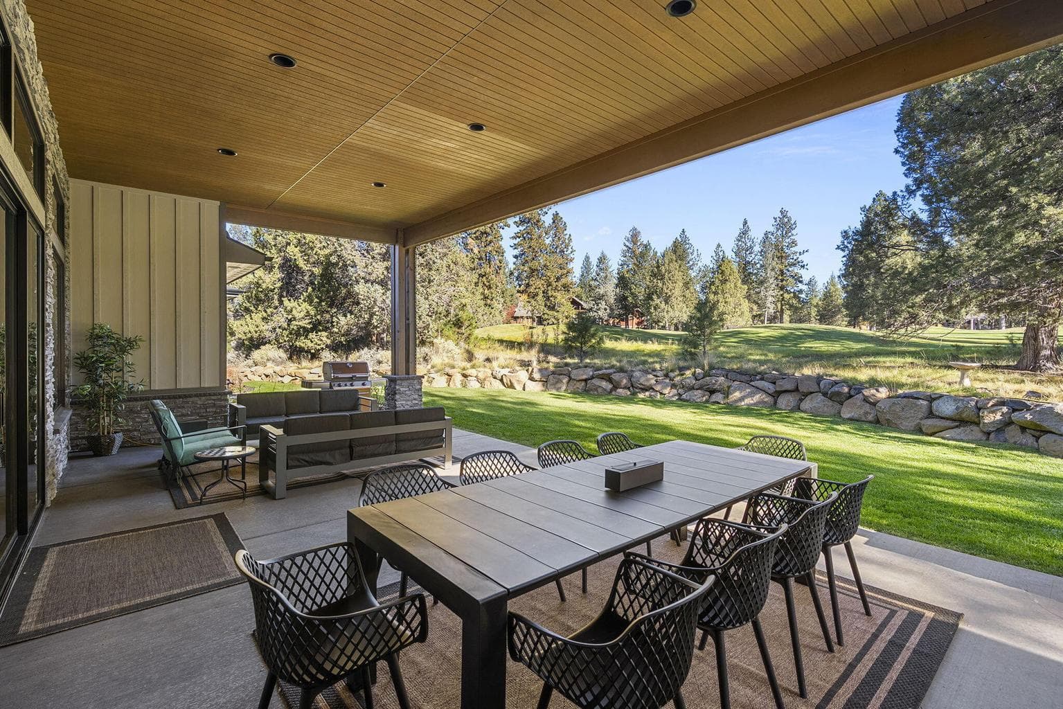 Photo of 16823 Royal Coachman Drive 58 of 104