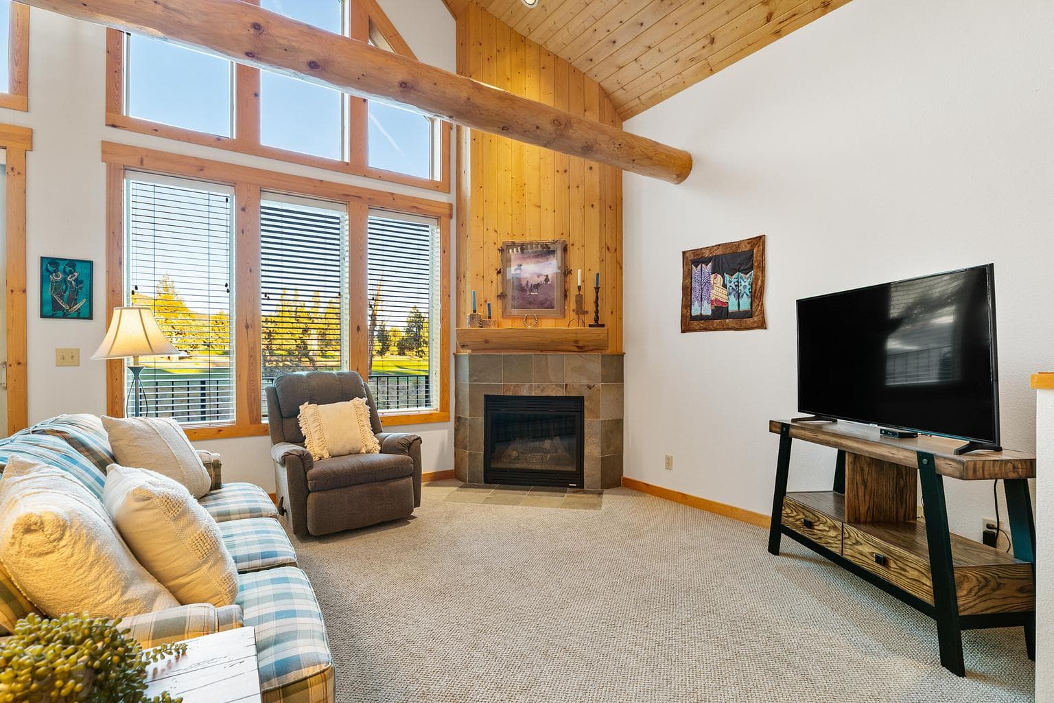 Photo of 8685 Red Wing Lane 14 of 72