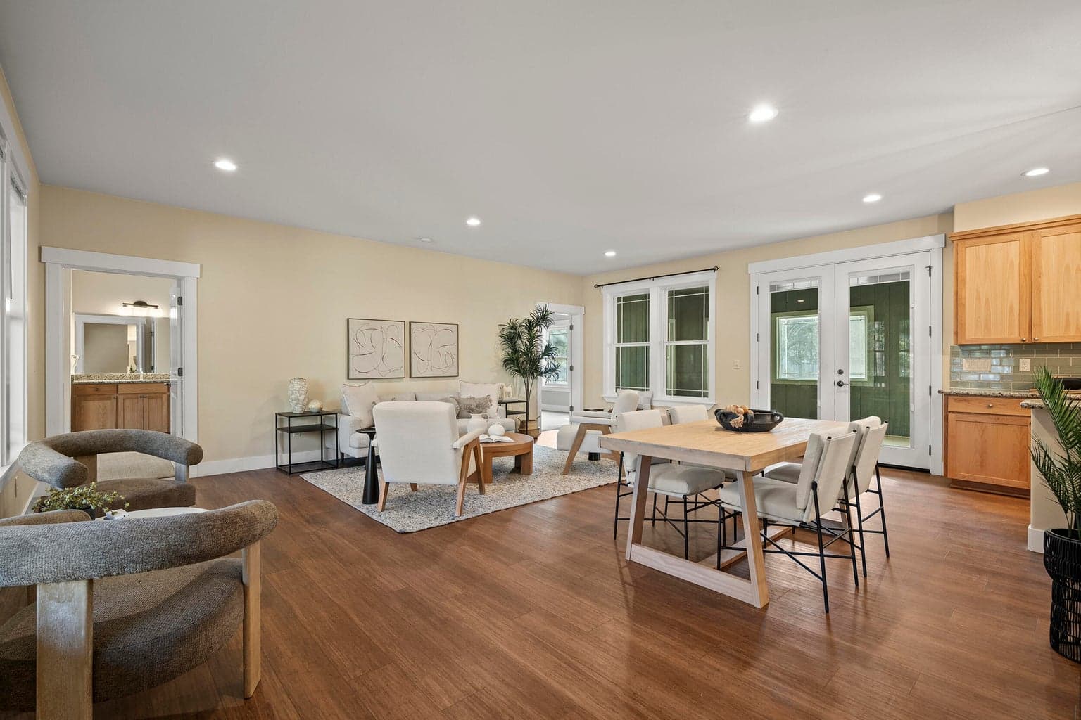 Photo of 16161 Dyke Road 2 of 54