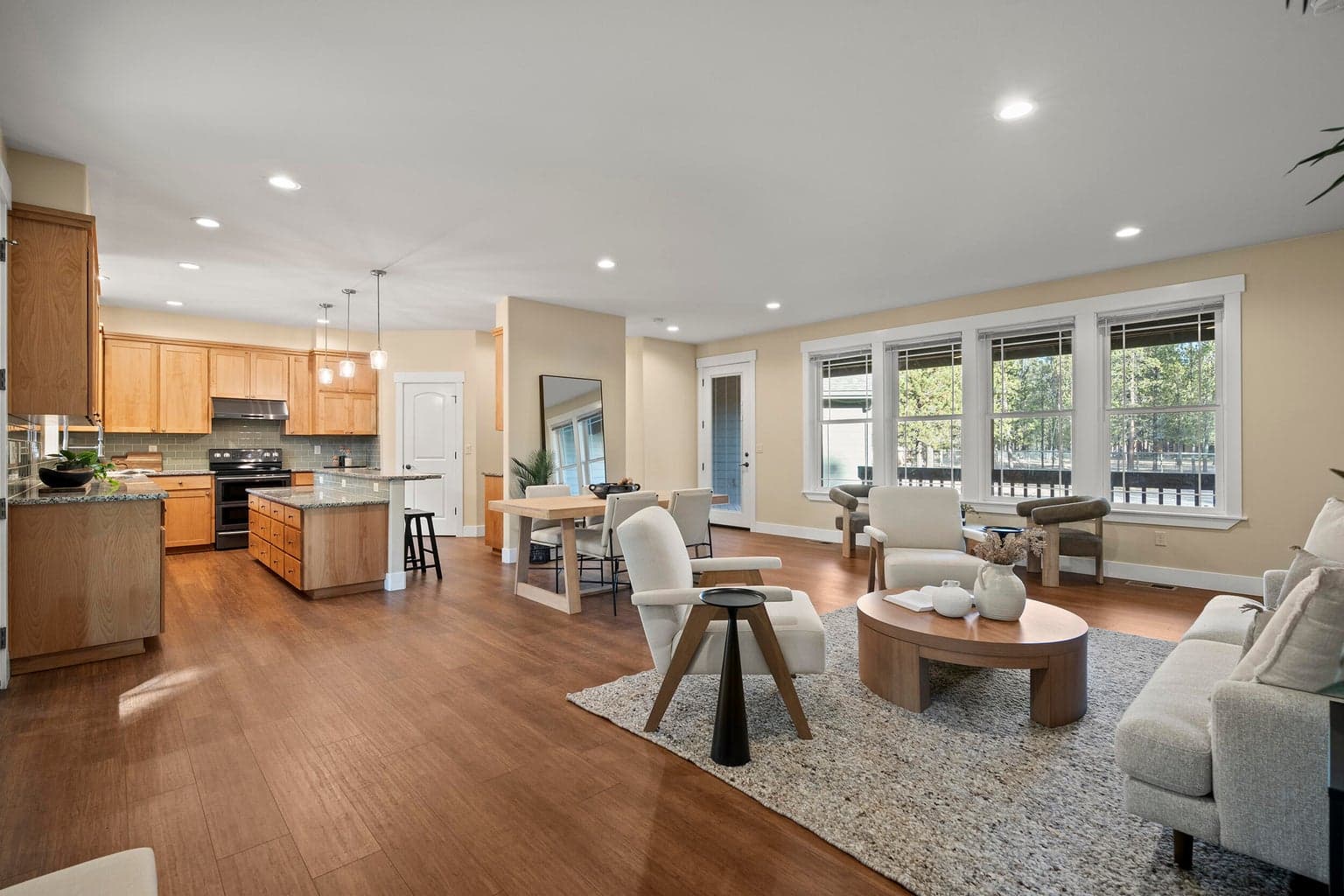 Photo of 16161 Dyke Road 4 of 54