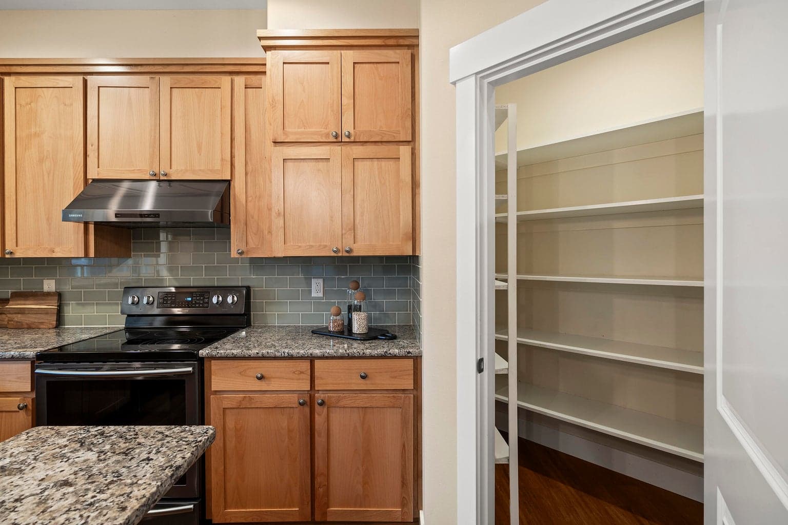 Photo of 16161 Dyke Road 15 of 54