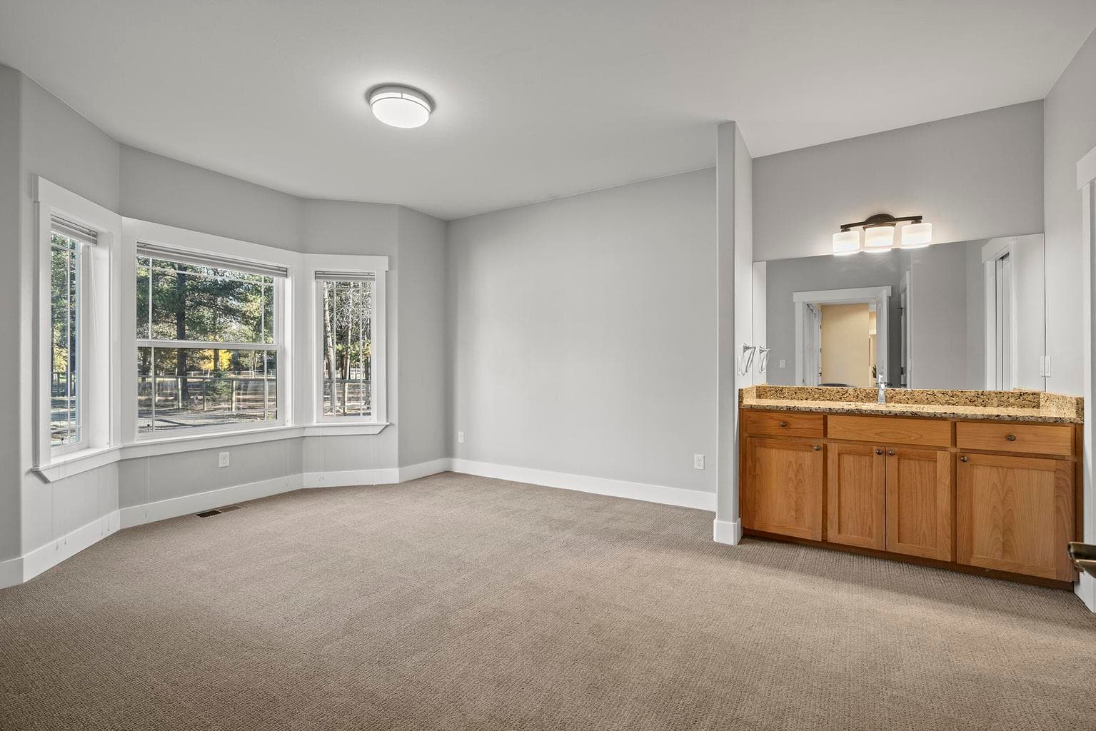 Photo of 16161 Dyke Road 24 of 54