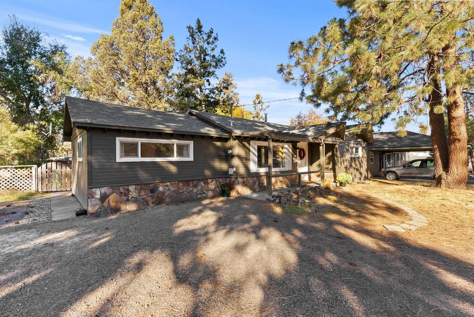 Photo of 845 8th 2 of 35
