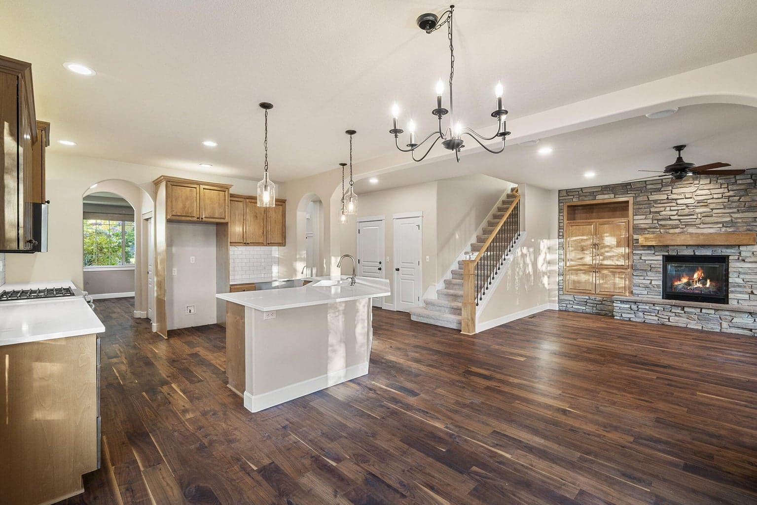 Photo of 647 28th 3 of 58