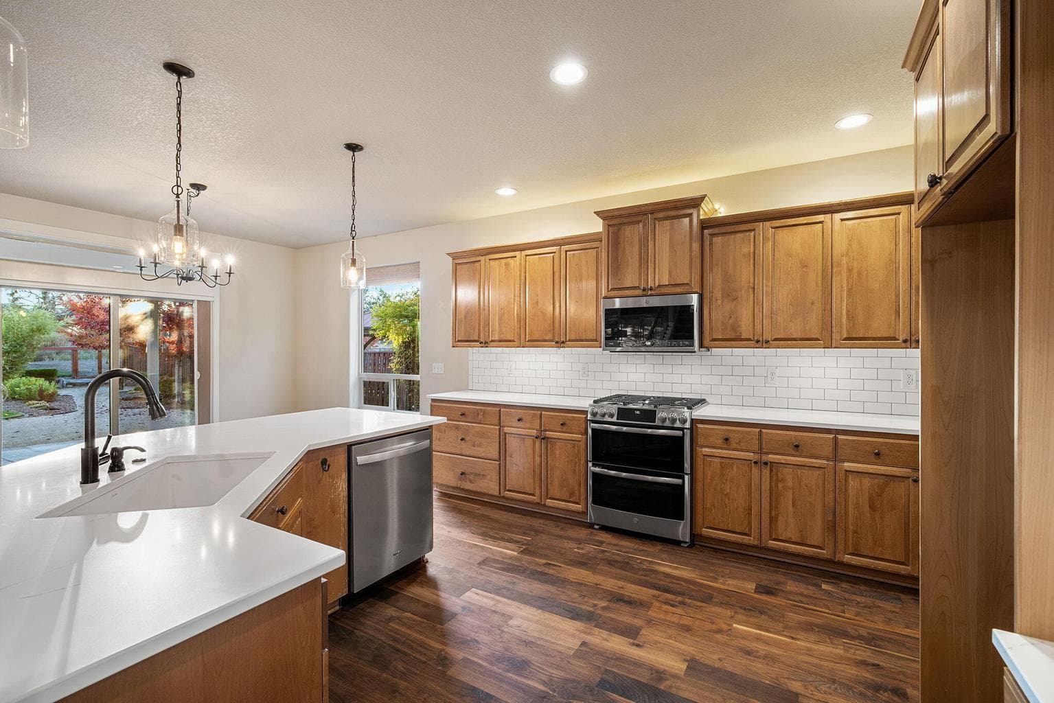 Photo of 647 NW 28th Street 19 of 58