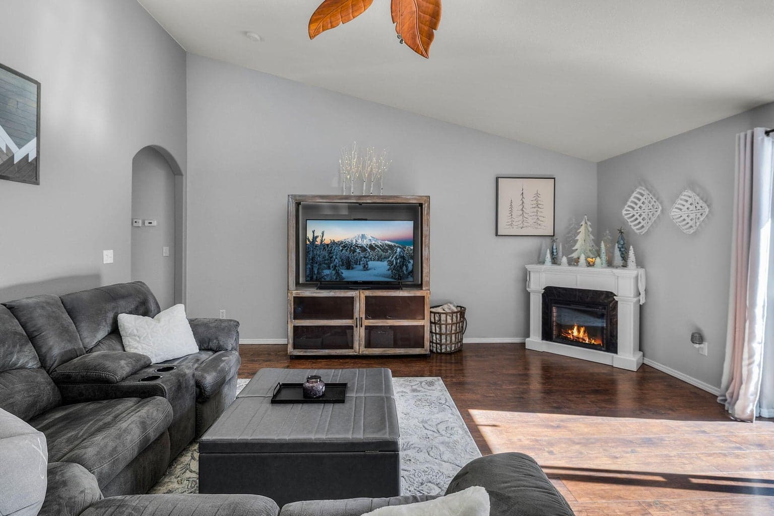 Photo of 2120 Maple Tree Court NW 11 of 38