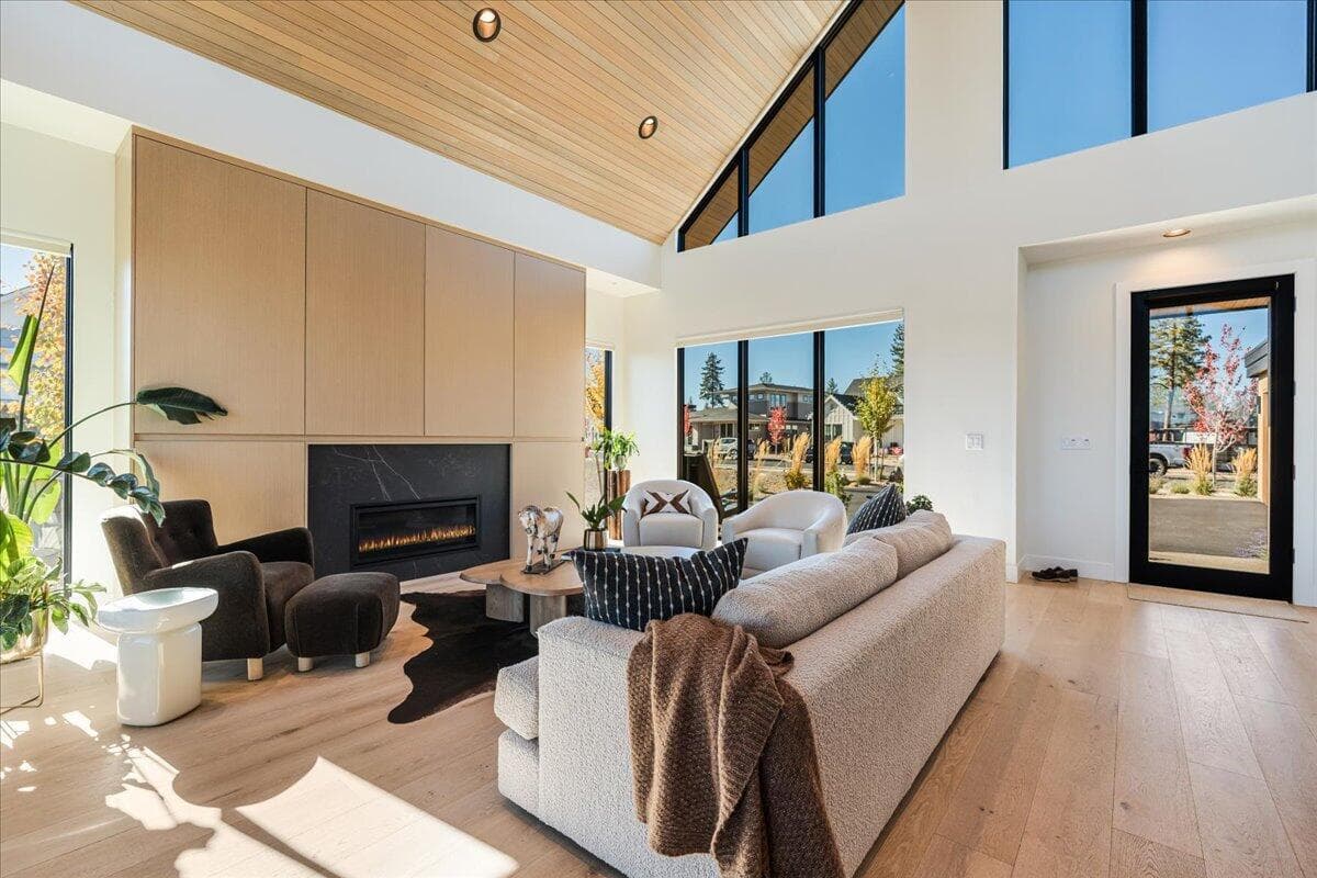 Amazing natural lights. Built-ins hide media.
