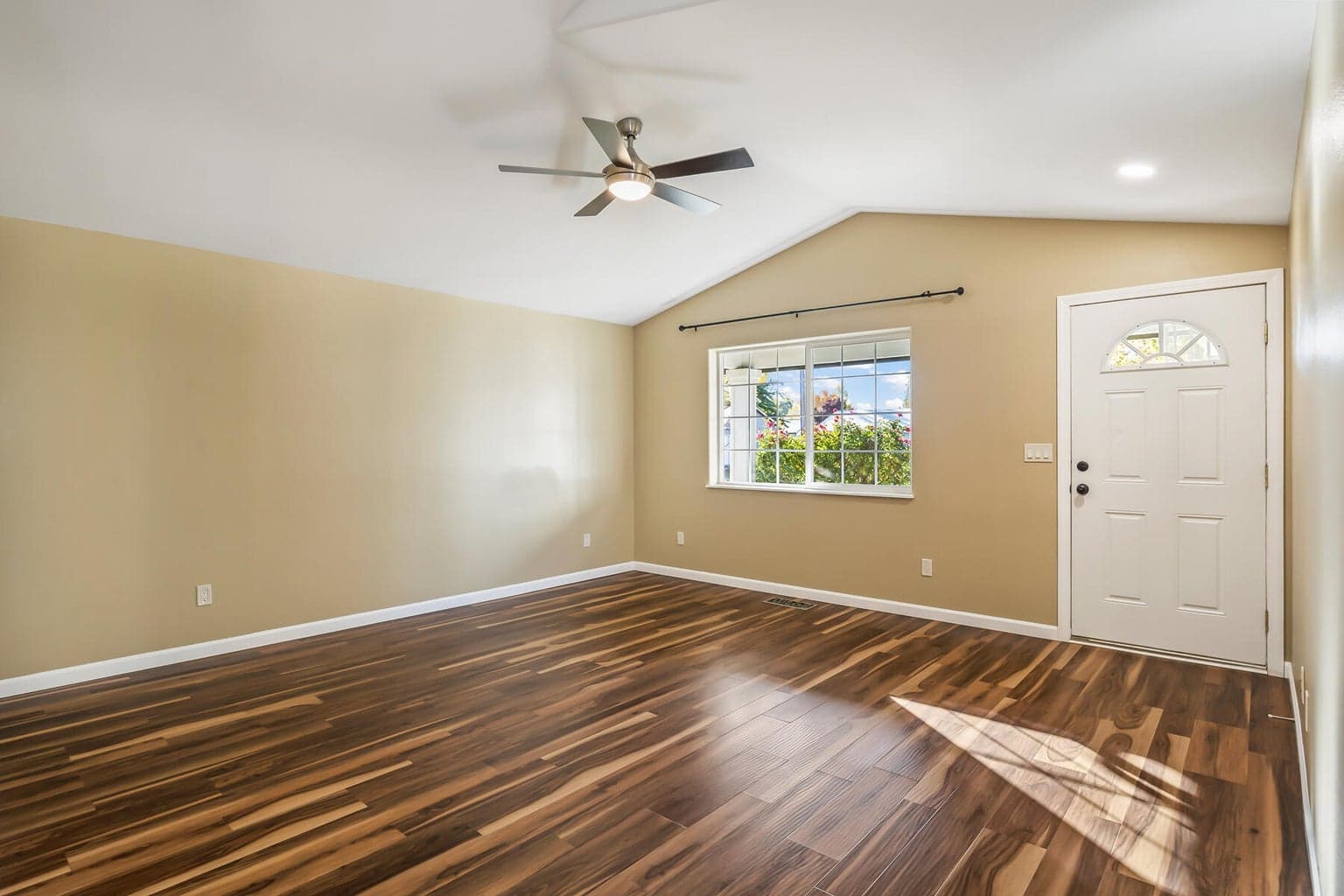 Photo of 2841 SW Pumice Avenue 11 of 27