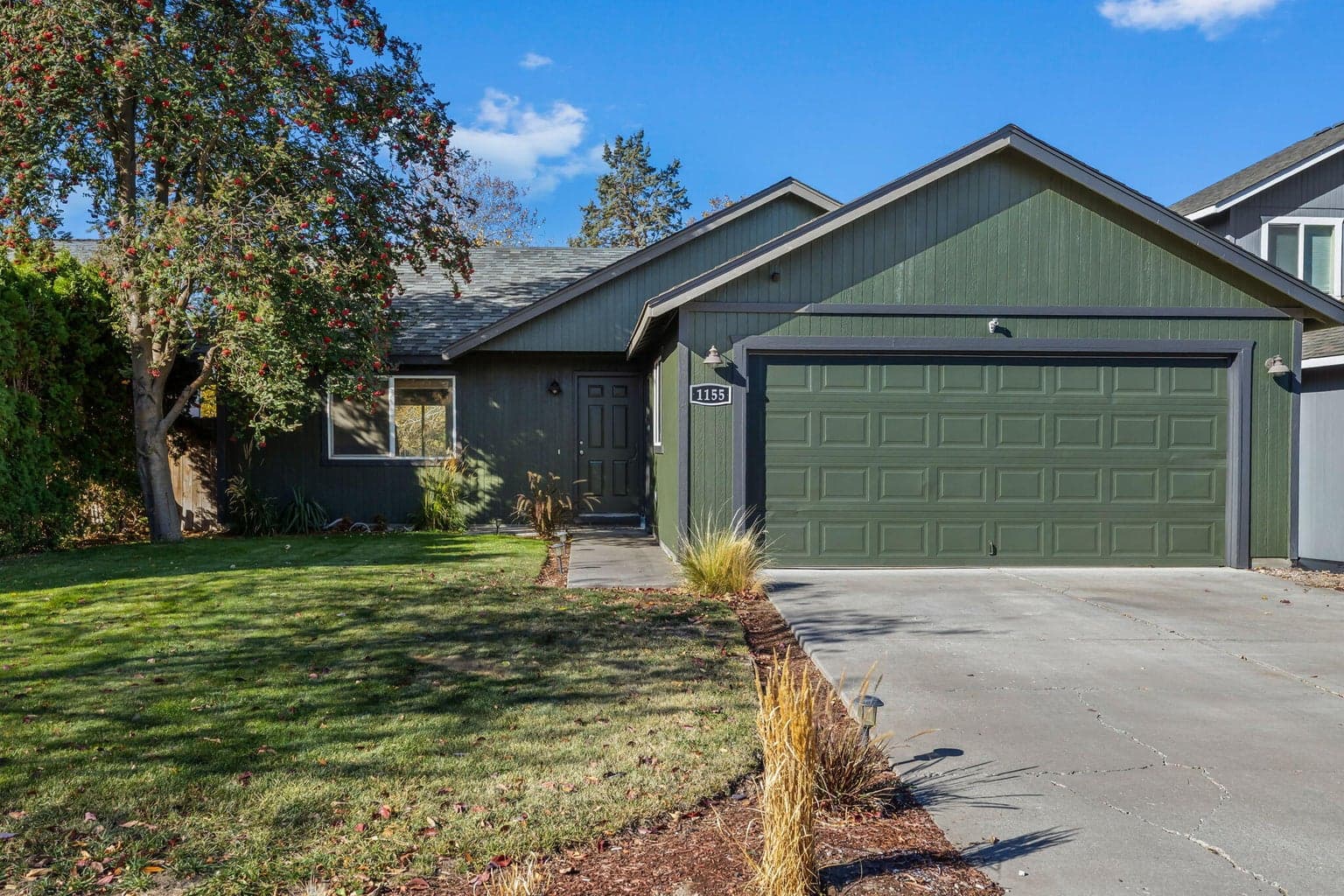 Photo of 1155 31st 2 of 20