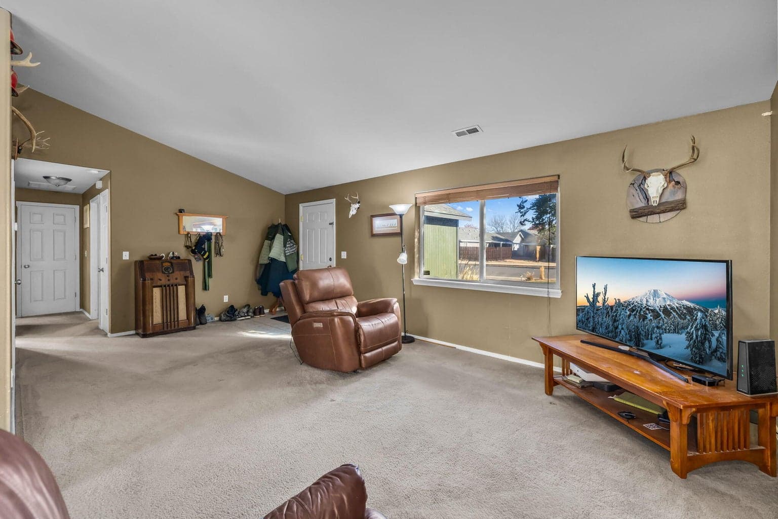 Photo of 1155 SW 31st Street 6 of 20