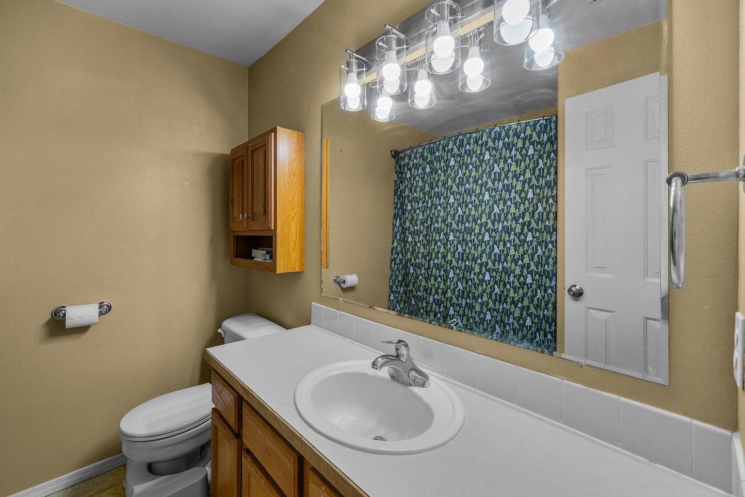 Photo of 1155 SW 31st Street 13 of 20