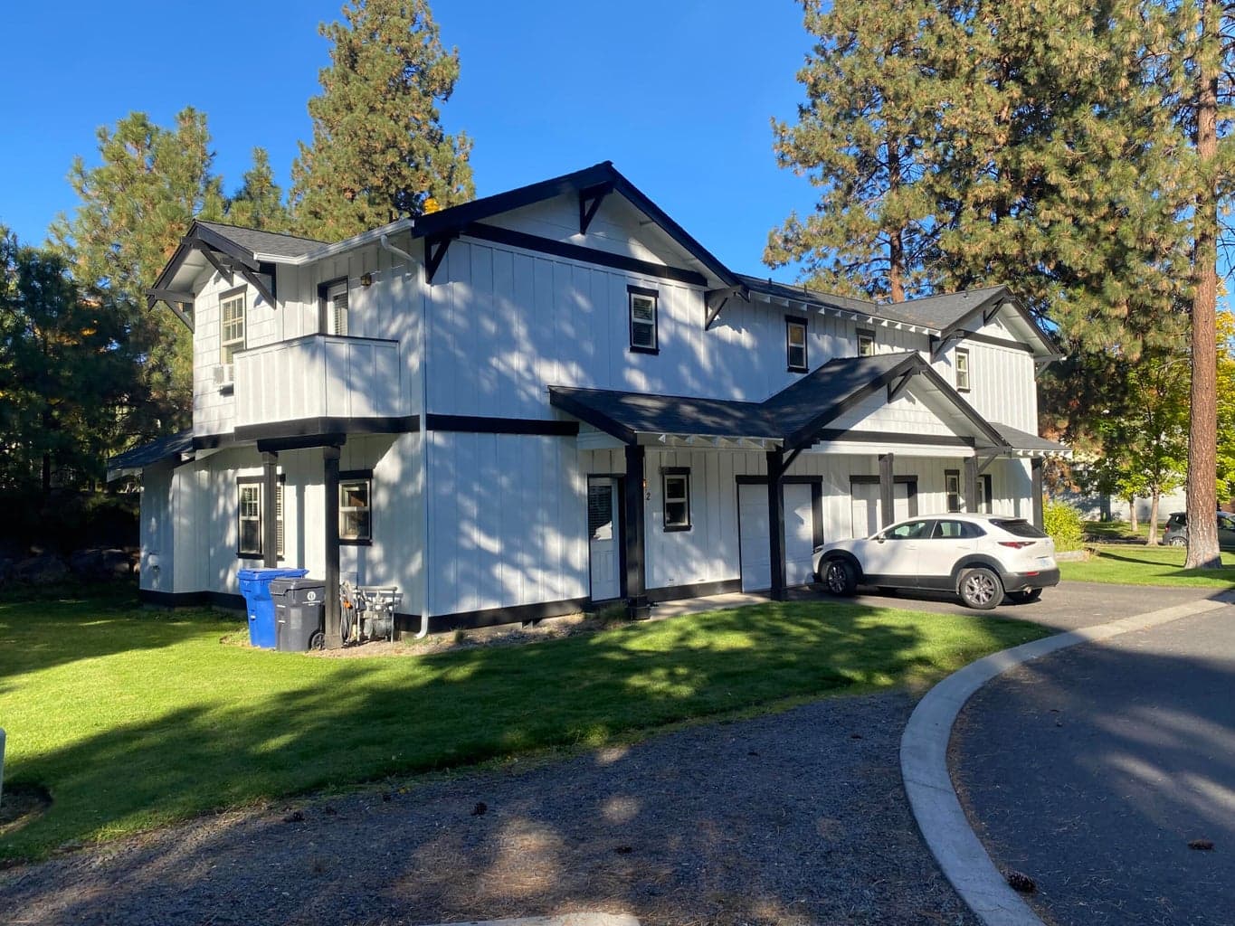 Photo of 1399 NW Fort Clatsop Street 9 of 29
