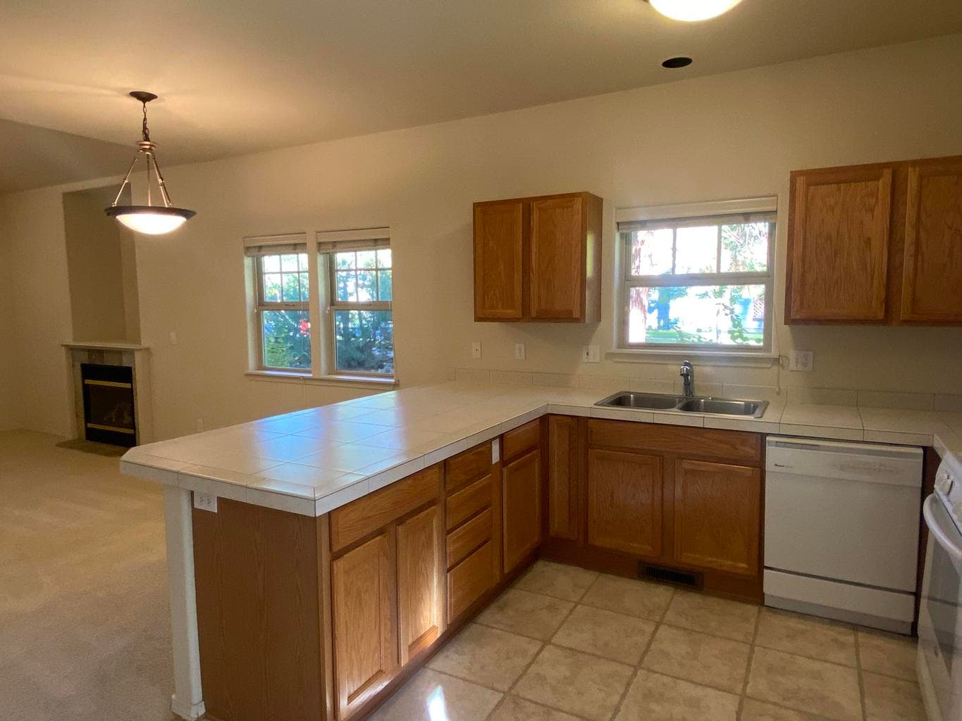 Photo of 1399 NW Fort Clatsop Street 16 of 29