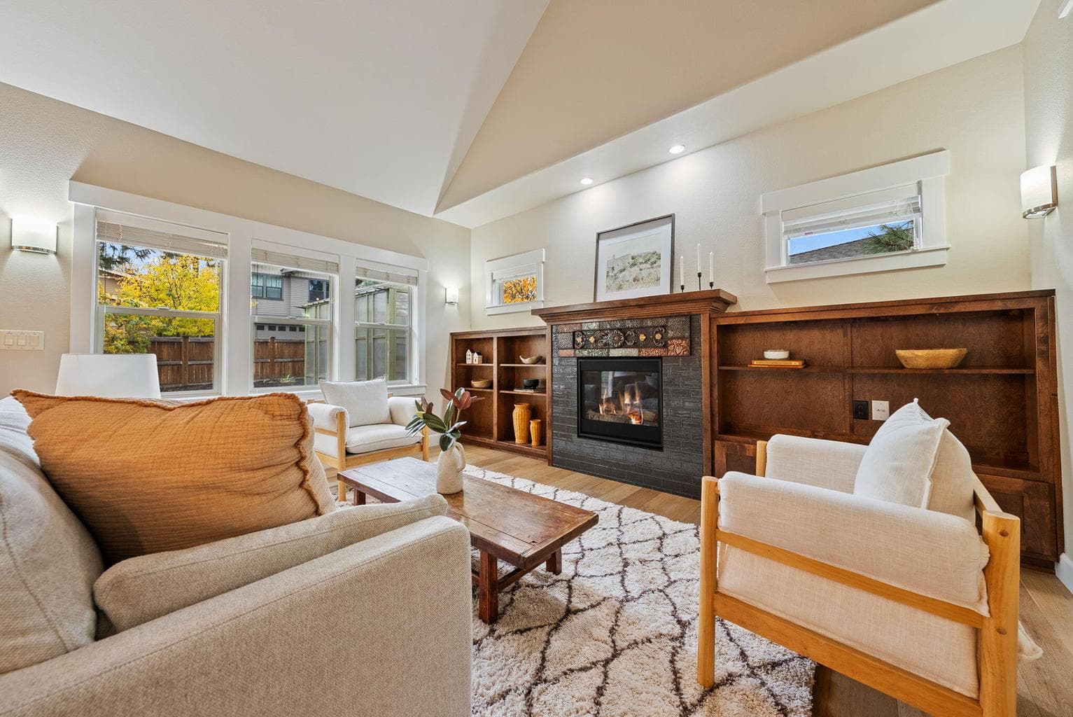 Photo of 2379 Drouillard 3 of 45