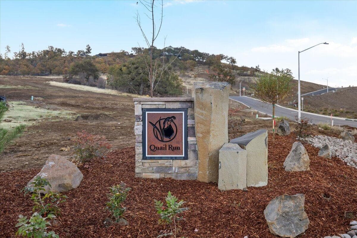 Photo of 421 Quail Run 2 of 16
