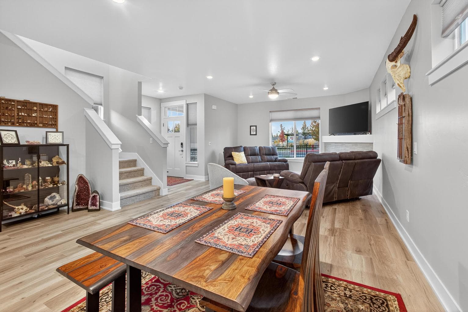 Photo of 20839 SE Caldera Drive 10 of 37
