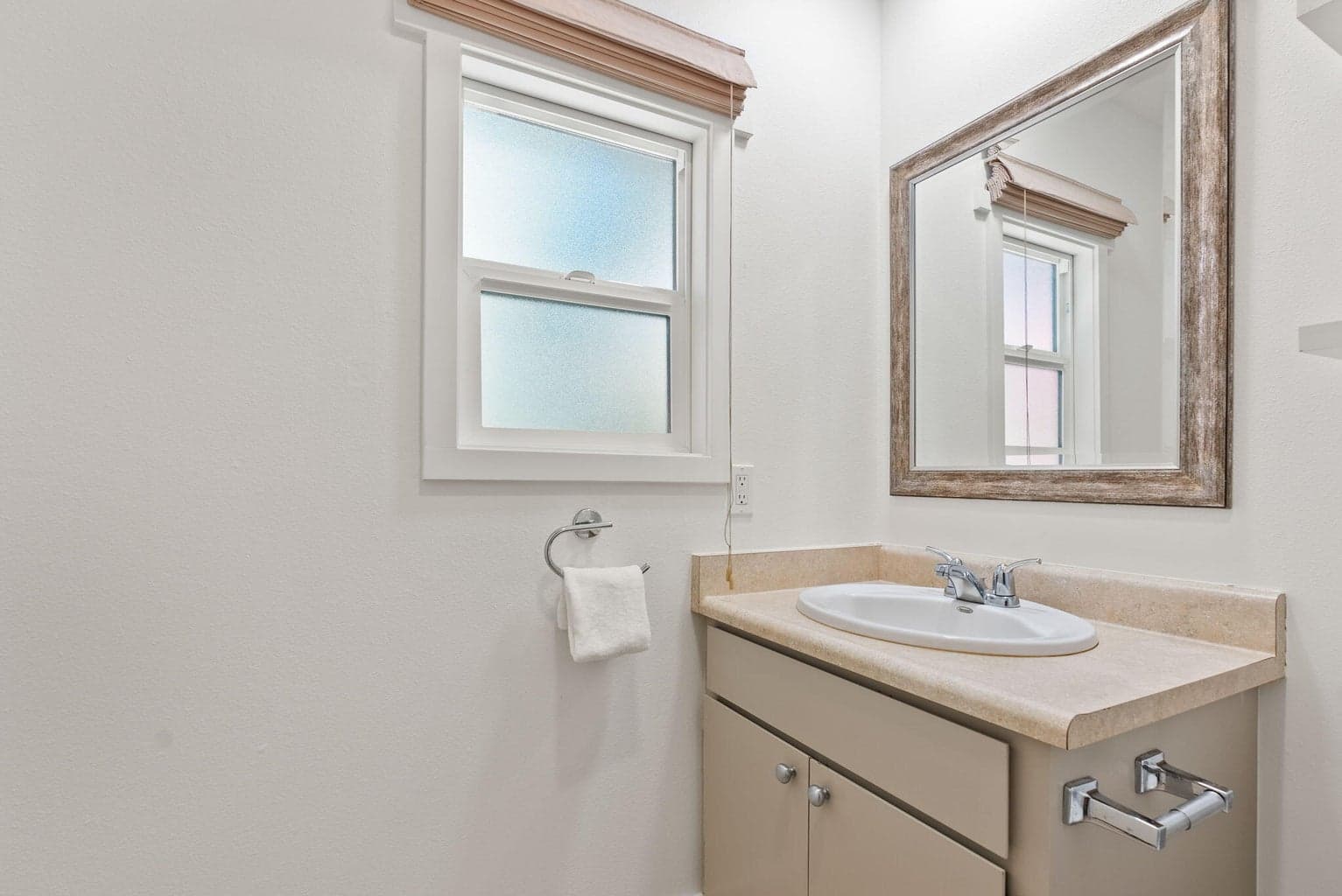 Photo of 61450 Little John Lane 16 of 32
