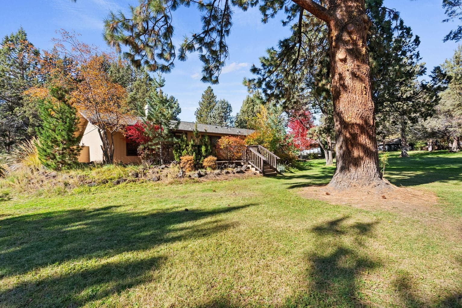 Photo of 61450 Little John Lane 24 of 32
