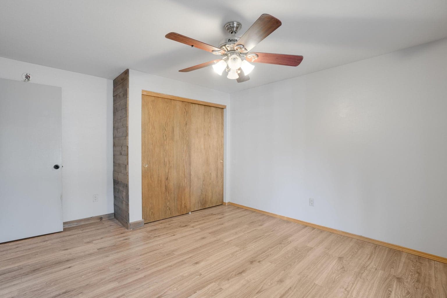 Photo of 50732 S Fawn Drive 14 of 29