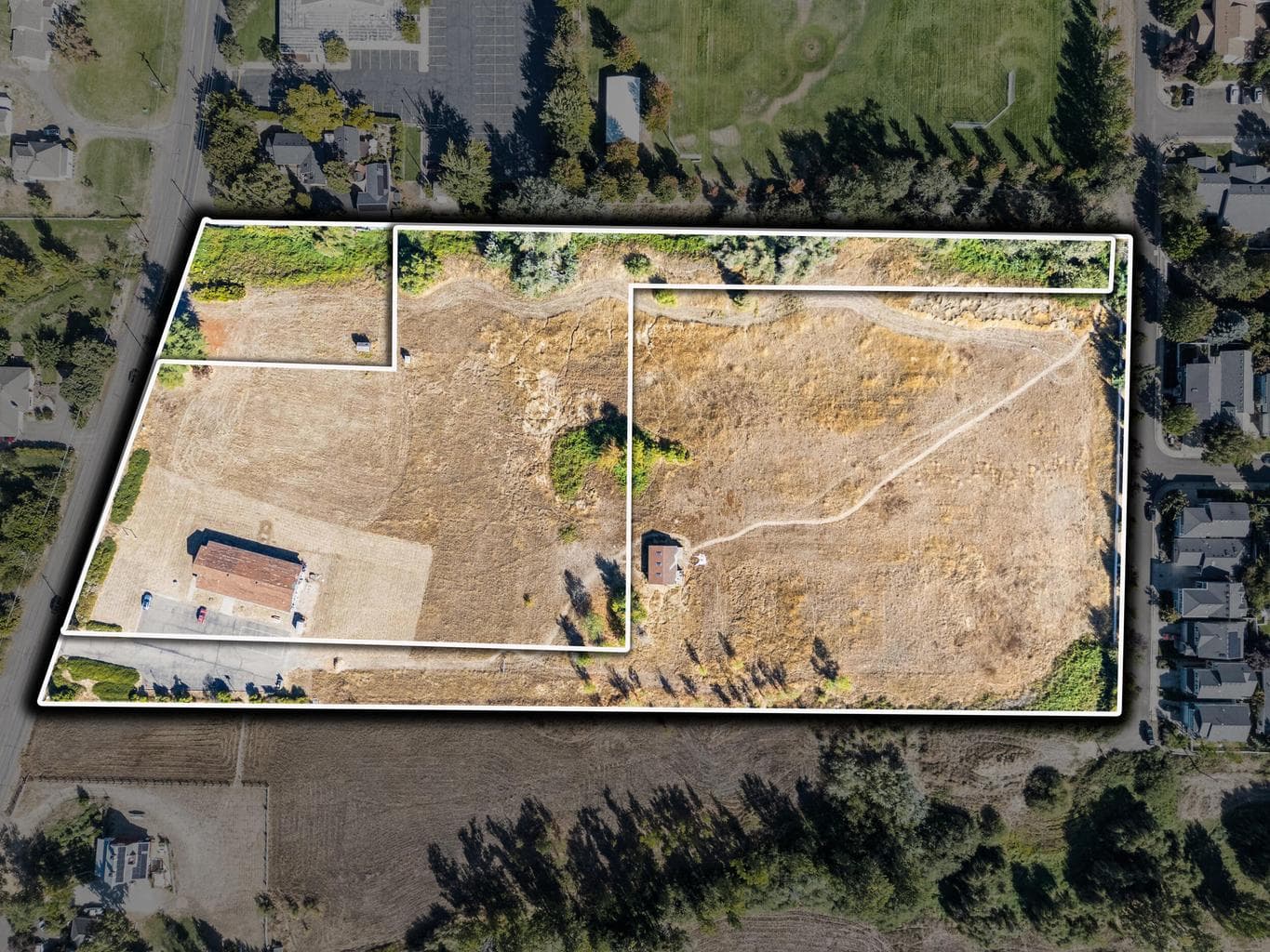 Photo of 2082 Main 3 of 18