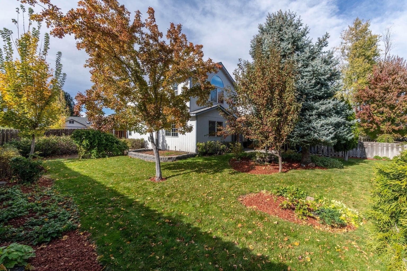 Photo of 3686 SW Bobby Jones Court 26 of 44