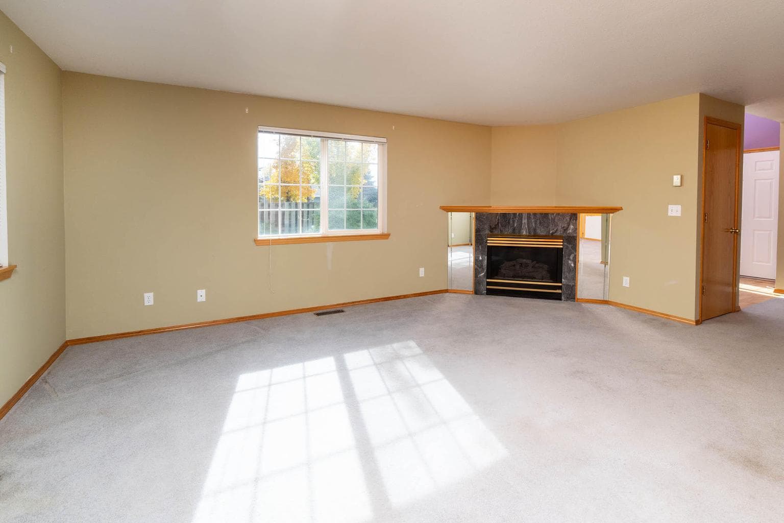Photo of 3686 SW Bobby Jones Court 9 of 44