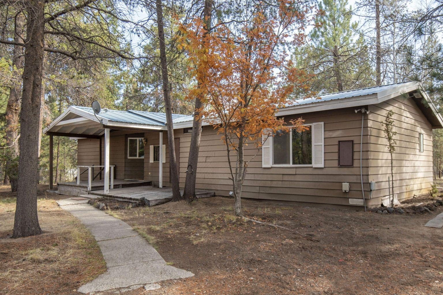 Photo of 16367 Leona Lane 1 of 26