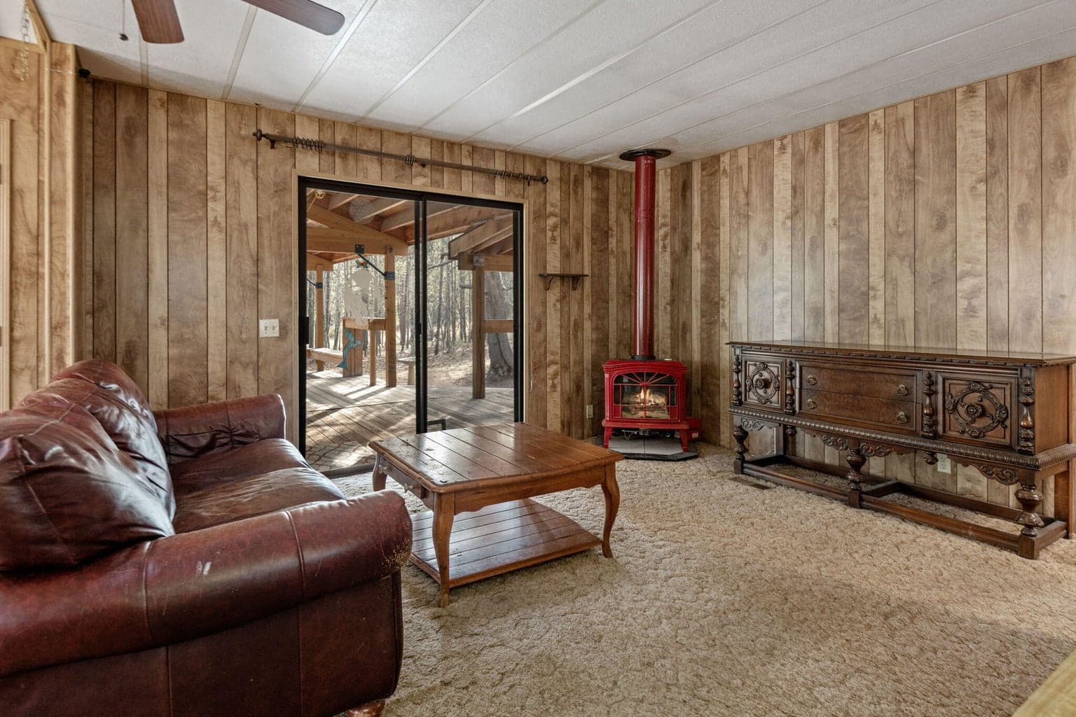 Photo of 16367 Leona Lane 2 of 26