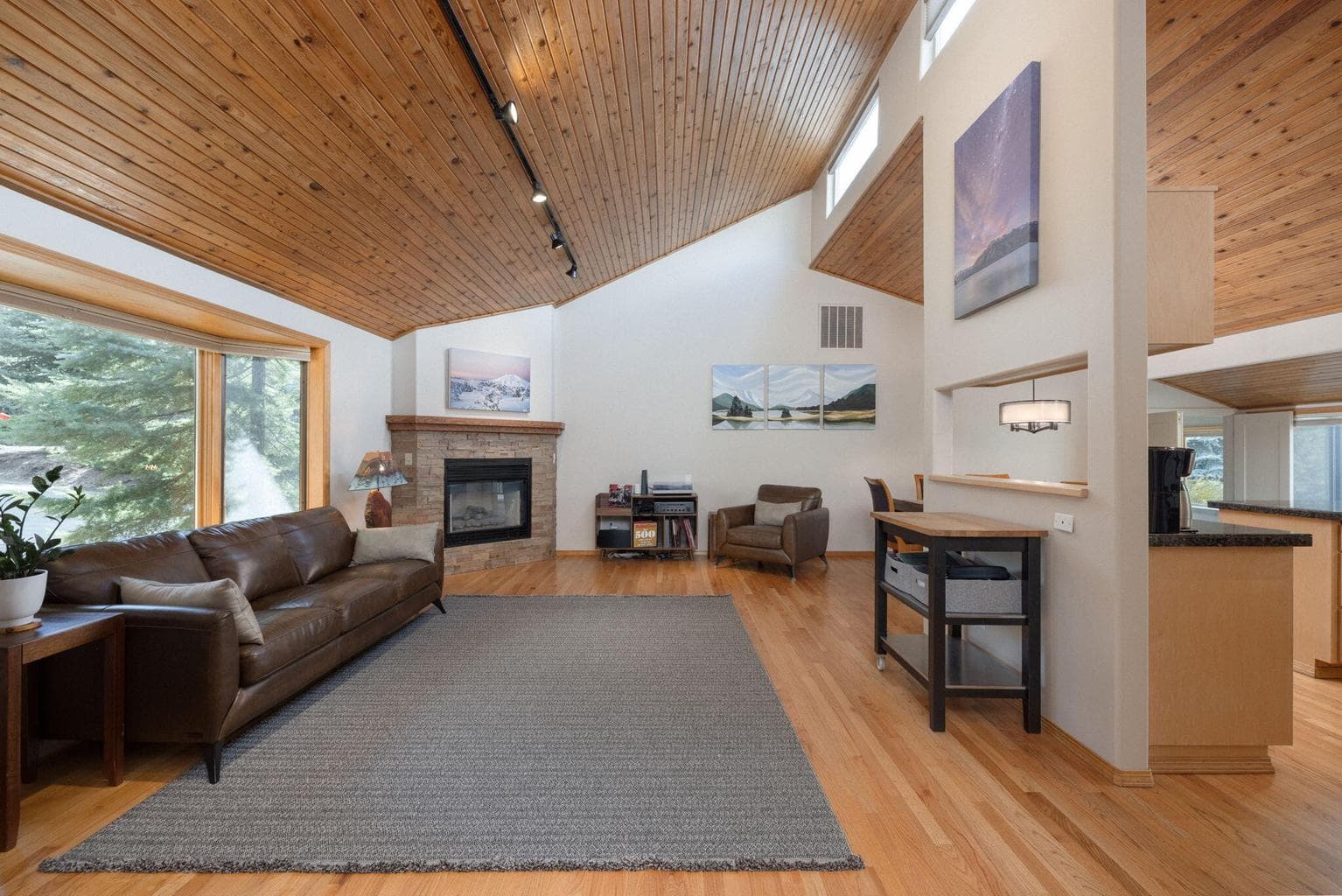 Photo of 61159 Ladera Road 8 of 46