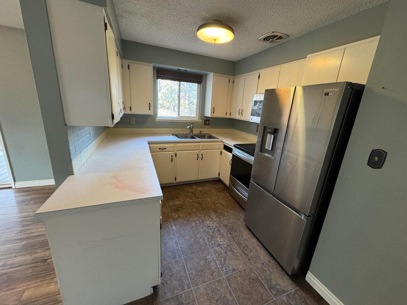 Photo of 963 NW 55th Street 12 of 34