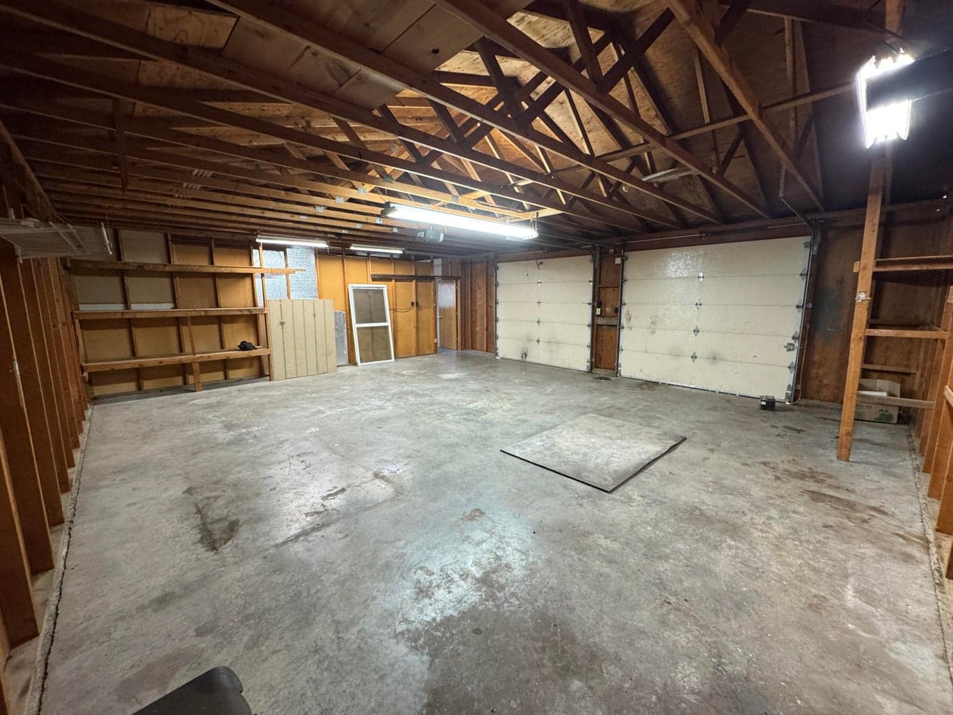 Photo of 963 NW 55th Street 21 of 34