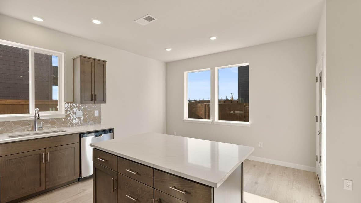 Photo of 21624 SE Fuji Drive 11 of 30